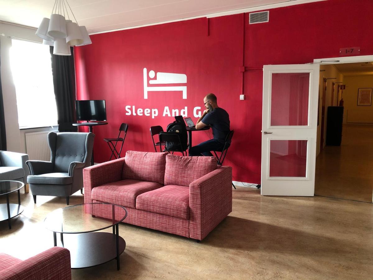 Sleep And Go Hotell Härnösand Eksteriør bilde